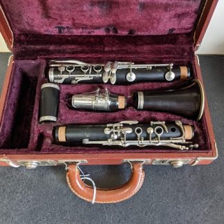 This Buffet R13 is a professional model clarinet.