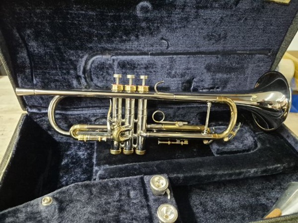Conn Connstellation Trumpet, Model 38B Trumpet, Professional Trumpet, Used Trumpet, Vintage Trumpet
