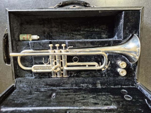 Yamaha Trumpet, YTR 738 Trumpet, Silver Trumpet, Used Trumpet, Professional Trumpet
