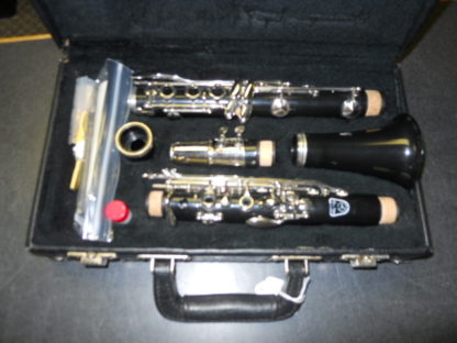 Used Instrument: Holton Clarinet--#D01623